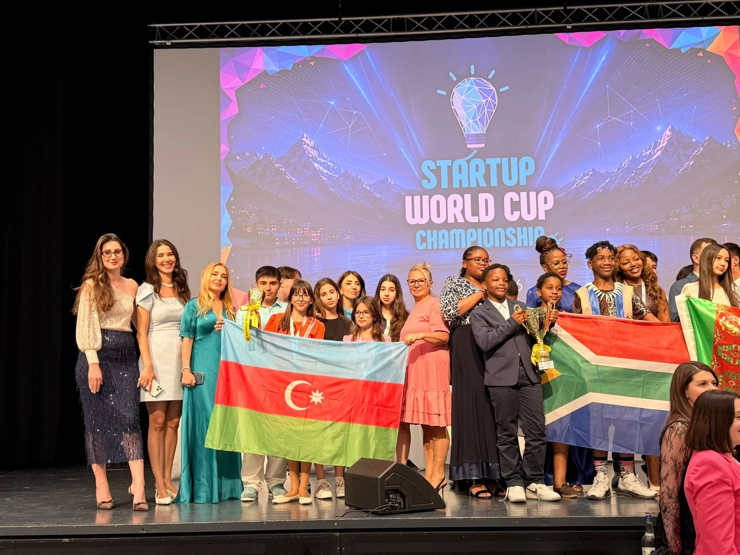 Юные предприниматели из Азербайджана взяли две бронзы Startup World Cup